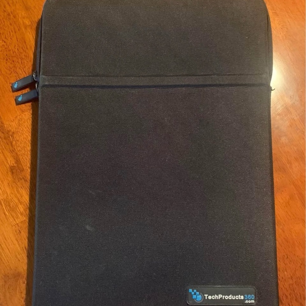 TechProducts 360 Black Computer Laptop Sleeve
